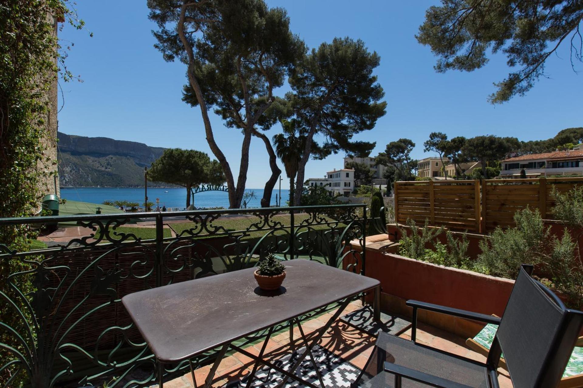 Le Jardin D'Emile Hotel Cassis Bilik gambar